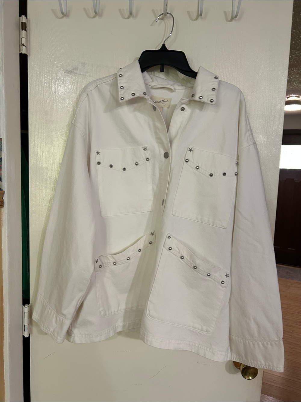 Universal thread Stud-Trim Jacket - Picture 3 of 7